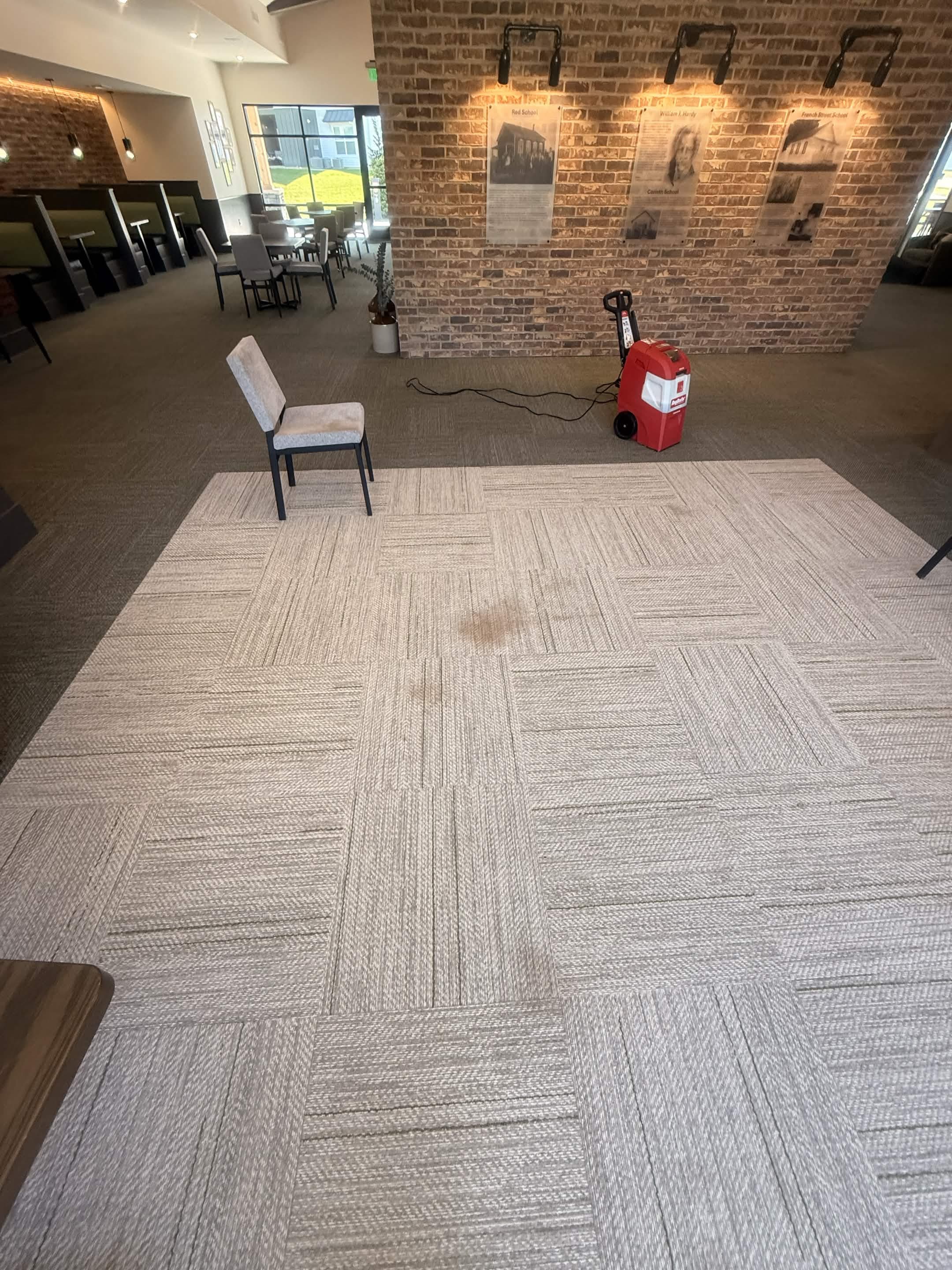 Commercial Carpet Cleaning before cleaning